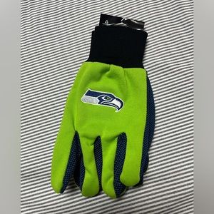 NFL Seattle Seahawks Utility Gloves Green with Blue Palms - NWT